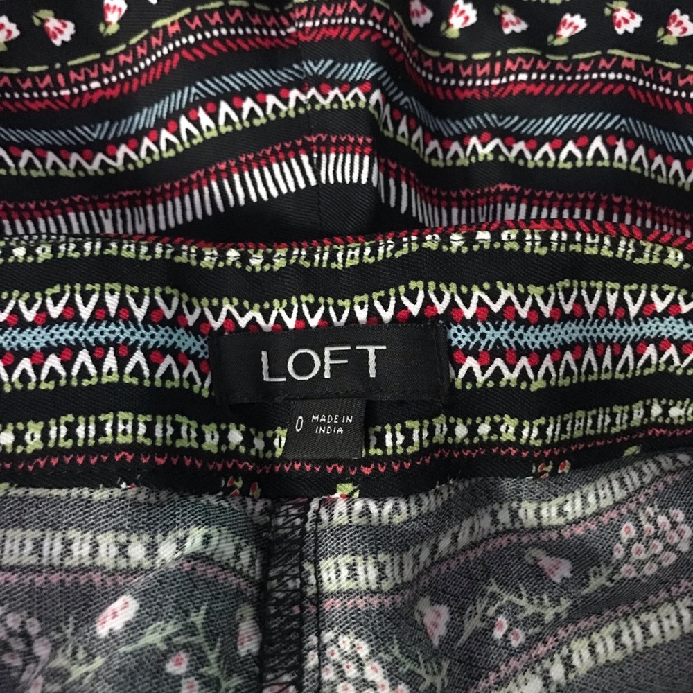 LOFT Floral Riviera Ruffled Hem Shorts - Picture 3 of 8